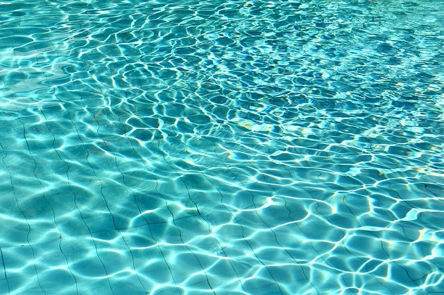 pool-g3ecb122de_640